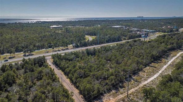 5022 Gulf Breeze Parkway, Gulf Breeze, FL 32563